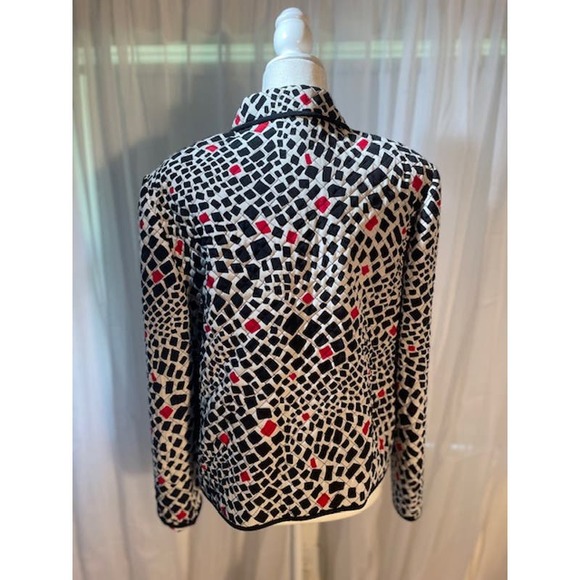 Vintage Maggy London Size 16 Quilted Jacket 100% Silk White Red Black Pattern - Picture 3 of 4